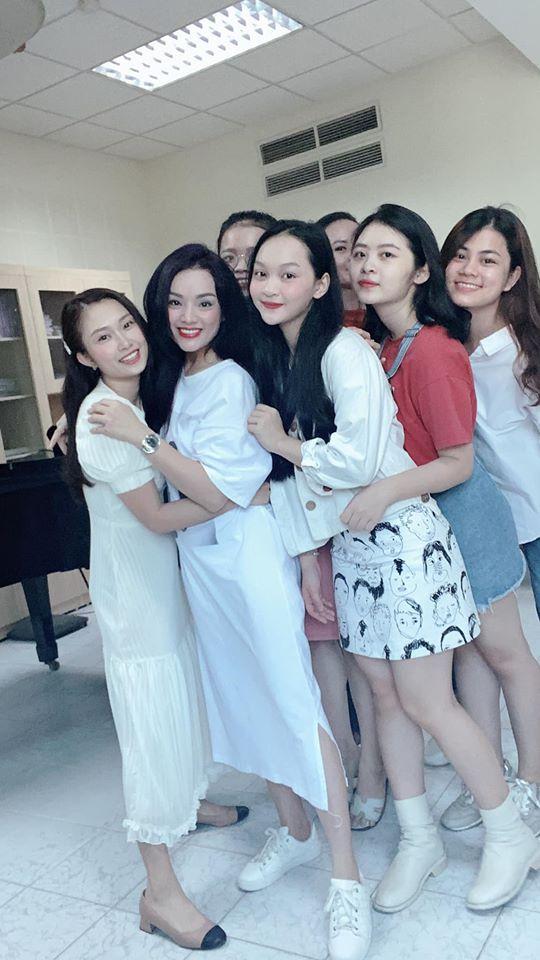 Midu và các nghệ sĩ làm giảng viên đại học-12