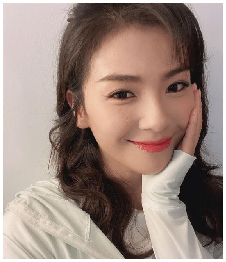 U50 Lưu Đào đẹp xuất sắc, không kém mỹ nữ Bắc Kinh Cảnh Điềm-7