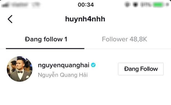 24 tiếng hủy theo dõi rồi lại follow, Quang Hải - Huỳnh Anh khiến dân mạng đau đầu-3