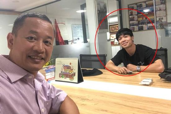 Hình ảnh đầu tiên về Công Phượng sau 3 ngày bí mật đính hôn với con gái giám đốc ngân hàng