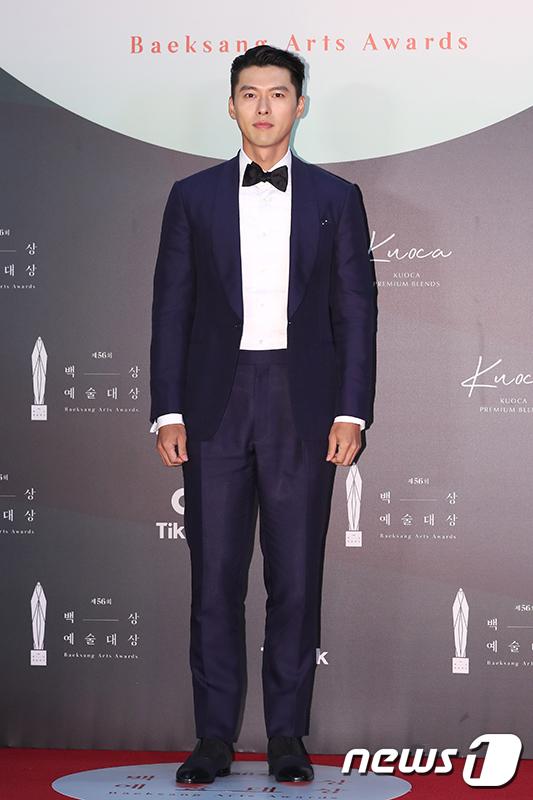 Thảm đỏ Baeksang Arts Awards 2020: Son Ye Jin nổi bật giữa dàn sao hàng đầu-8