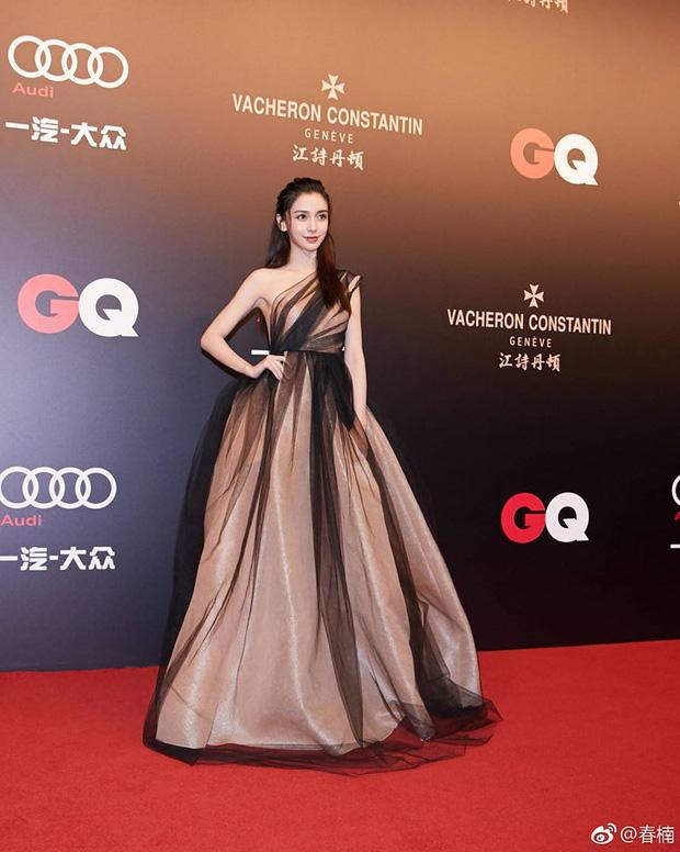 Tỏa sáng như nữ thần tại Baeksang 2020, ai ngờ tiểu tam hot nhất màn ảnh Hàn diện lại váy cũ Angelababy mặc 2 năm trước-6