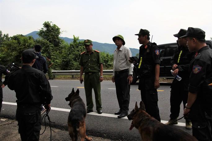 Truy bắt kẻ giết người vượt ngục: Đề xuất tiêu diệt nếu chống trả-1