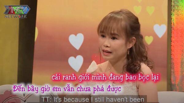 Vợ chồng tí hon Thanh Hóa ngủ chung giường không có cảm xúc chuyện ấy, chưa có nụ hôn đầu-8