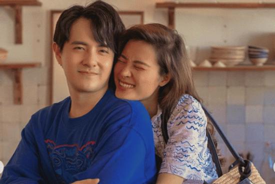 Đông Nhi khoe bụng bầu và nhan sắc rạng rỡ ở tháng thứ 4 thai kỳ