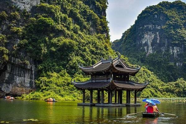 Tam Đảo yên bình dưới biển sương huyền ảo-1