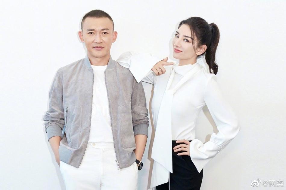 Cặp đôi Lên nhầm kiệu hoa được chồng như ý tái hợp sau 20 năm-2