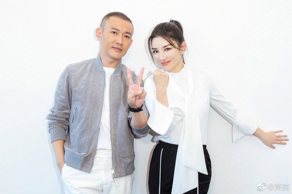 Cặp đôi Lên nhầm kiệu hoa được chồng như ý tái hợp sau 20 năm-3