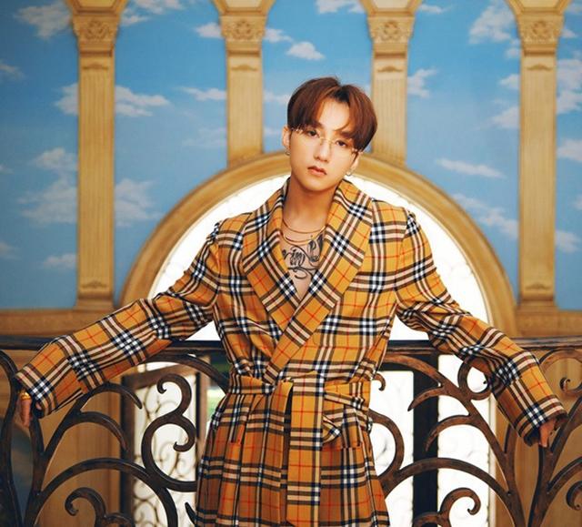 Kiếm 21 tỷ mỗi năm, Sơn Tùng M-TP sống sang chảnh thế nào?-1