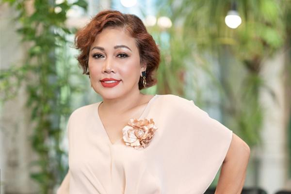 3 cặp vợ chồng gương vỡ lại lành, tái hợp càng yêu thắm thiết hơn của showbiz Việt-9