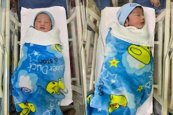 Danh hài Vượng Râu đón cặp quý tử song sinh, trở thành ông bố 5 con-1