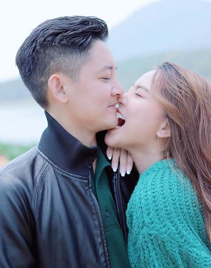 Hải Băng thừa nhận tắm trắng, quý tử da đen vì di truyền gene mẹ-1