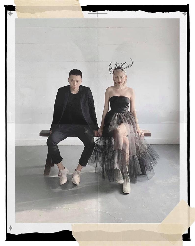 Ảnh cưới độc nhất vô nhị của Tóc Tiên được hé lộ sau 4 tháng kết hôn-1