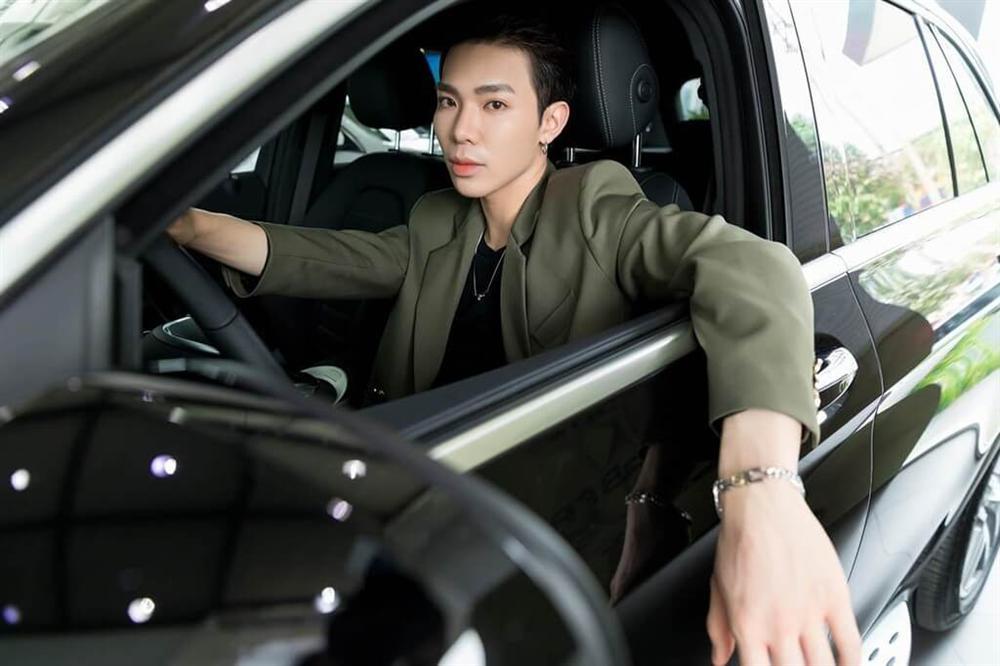 Sau những ngày dài không yêu để lo lắng sự nghiệp, Erik đã thành công được gì?-3