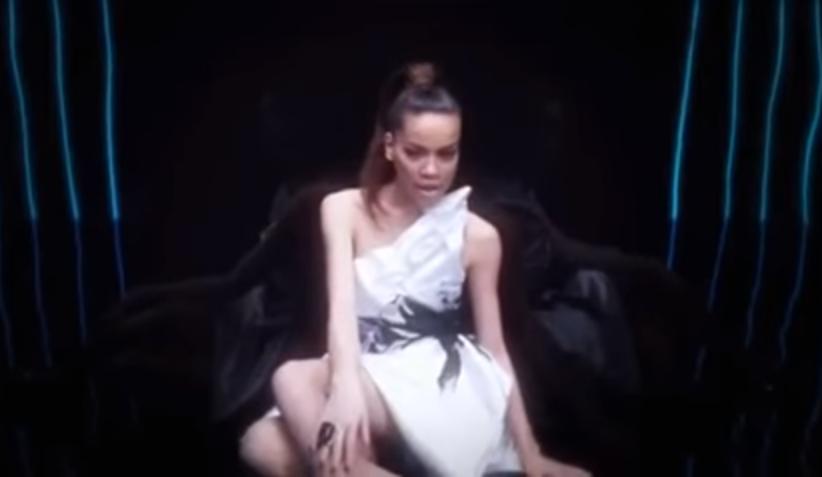 Dương Khắc Linh đào mộ bức ảnh toàn xương của Hồ Ngọc Hà-4