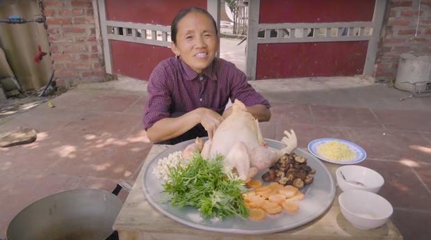 Lâu lâu bà Tân Vlog đổi gió làm clip kiểu mới nhưng cái kết không bình yên chút nào: Tiêu đề một đằng, nội dung một nẻo!-5