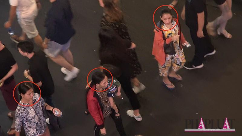 Điểm mặt các băng nhóm móc túi ở khu phố Tây-1