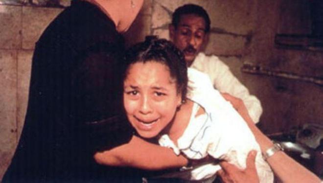 Người cha ở Ai Cập lừa 3 con gái đi tiêm phòng để cắt bộ phận sinh dục-1