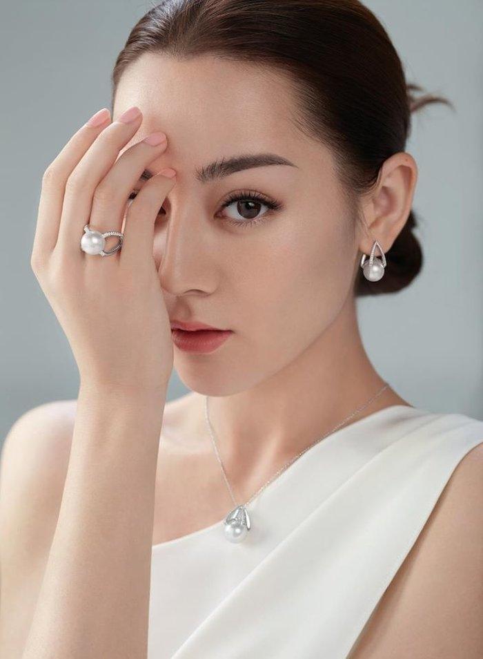 Tứ đại nhan thần của Cbiz: Nhan sắc có thừa, tài năng có hạn-9