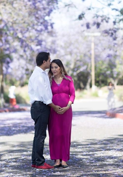 Vợ Đức Tiến khoe bụng bầu sau 9 năm mong con-10