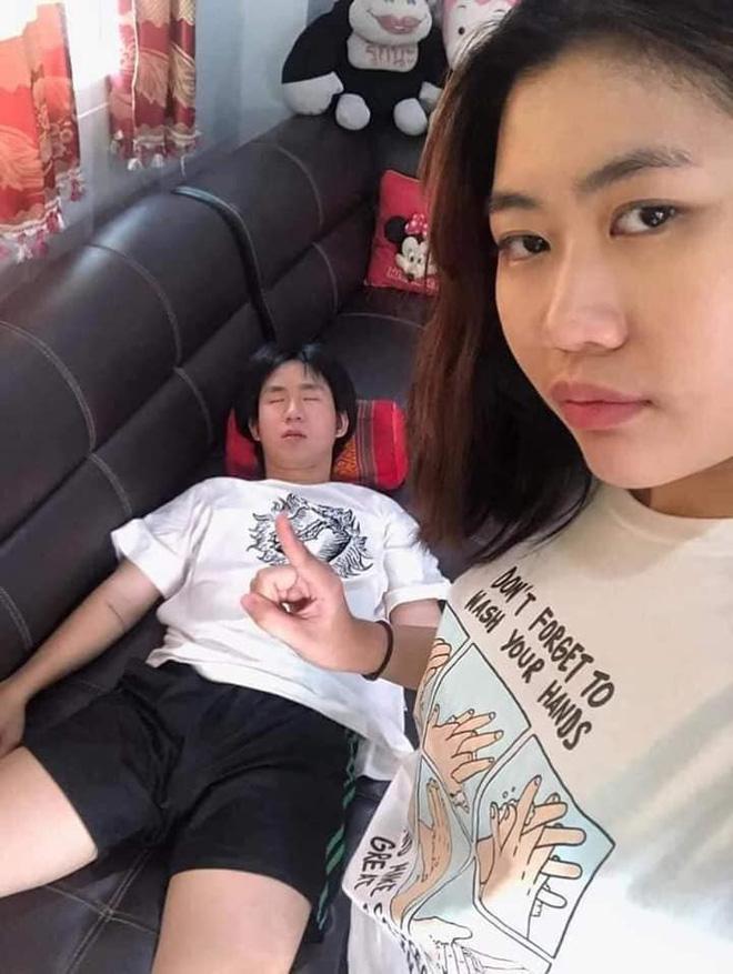 Đừng bao giờ ngủ khi người yêu còn thức, nếu không khuôn mặt bạn sẽ trở thành kiệt tác!-2