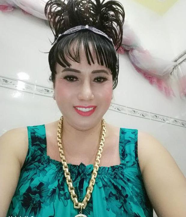 Diva Cát Thy và cô Minh Hiếu: Hai chị yêu hút fan vì quá... mặn, đường tình kể ra lận đận lắm luôn-5