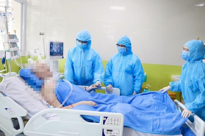 Bệnh nhân 91 dùng tay bấm bàn phím, phổi tiếp tục hồi phục-1