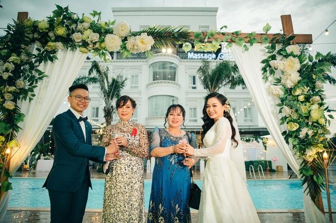 Đôi đồng tính nữ quyết định kết hôn chỉ sau 3 lần gặp mặt-4