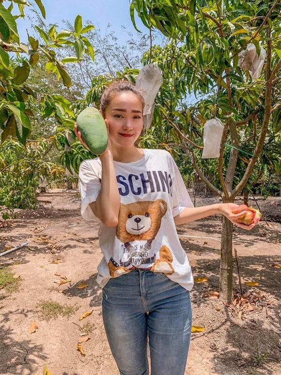 Nhà vườn rộng rãi tràn ngập cây trái của sao Việt-6