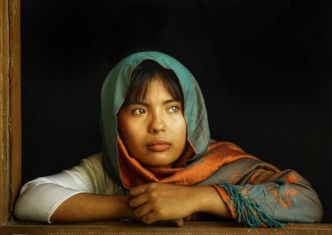 Cô gái Chăm có 2 màu mắt, là người duy nhất trong gia đình học đại học-5