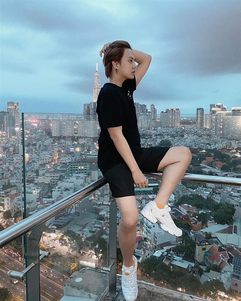 Duy Khánh bất chấp nguy hiểm tính mạng chỉ để có một bức ảnh sống ảo đỉnh cao-1