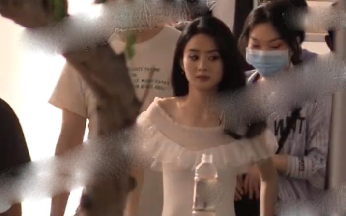 Hóa ra đây là nguyên nhân khiến Triệu Lệ Dĩnh và Phùng Thiệu Phong yêu nhanh cưới vội-1