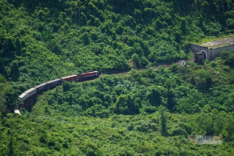 Người dân mưu sinh ở Hải Vân nói hướng Triệu Quân Sự có thể nhảy tàu tẩu thoát-3