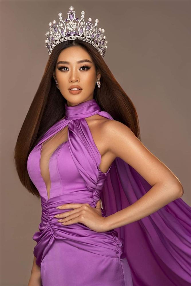 Khánh Vân bị nhắc nhở quá phụ thuộc ê-kíp, khó tỏa sáng tại Miss Universe-4