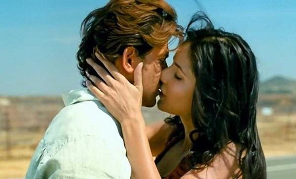 Khám phá những khoảnh khắc hôn nhau trong phim Ấn Độ