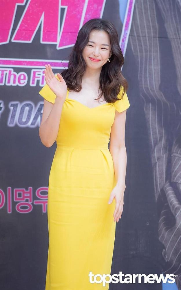 Chia tay sau 7 năm hẹn hò: Yoon Kye Sang không kết hôn, Honey Lee sẽ cưới doanh nhân?-7