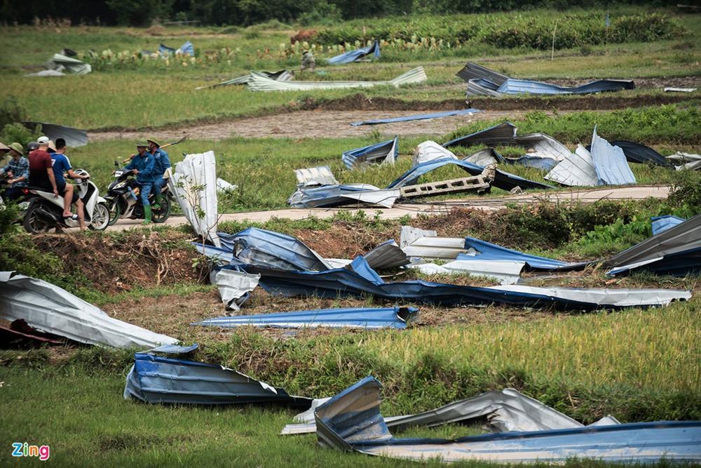 Hiện trường xưởng gỗ bị lốc cuốn khiến 3 người chết, 18 bị thương-9