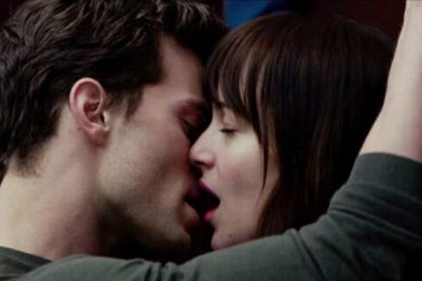 Cảnh sex như thật gây tranh cãi trong phim 365 Days-4