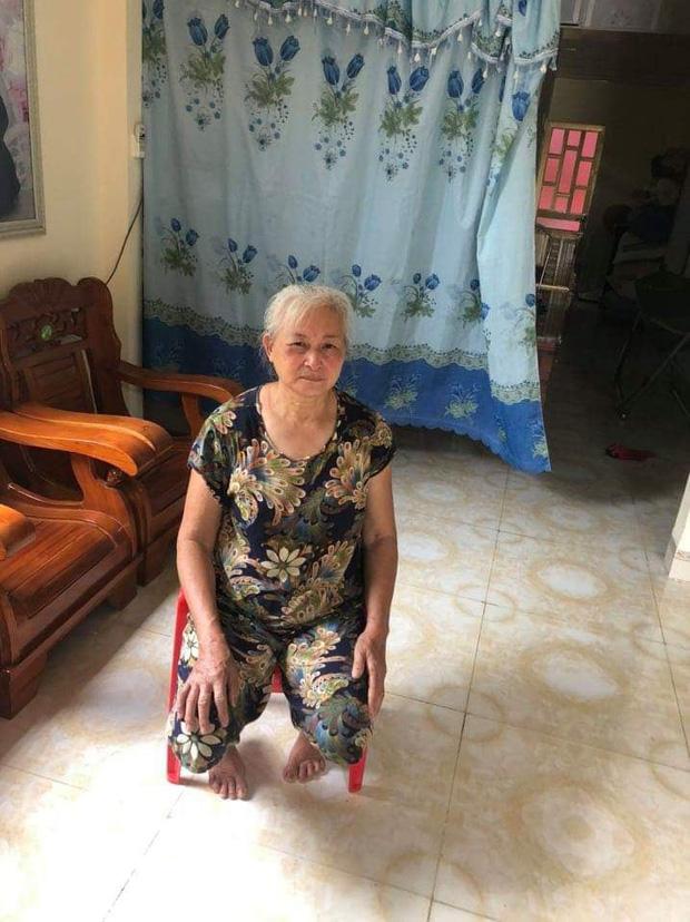 Người đầu tiên phát hiện cháu bé bị bỏ rơi 3 ngày dưới hố gas: Nhìn thằng bé nằm im, tay chân tôi bủn rủn-1