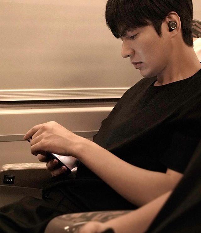 Lee Min Ho bị đào mộ loạt ảnh thời còn phèn: Mặt rỗ, gầy gò, style như Khá Bảnh-10