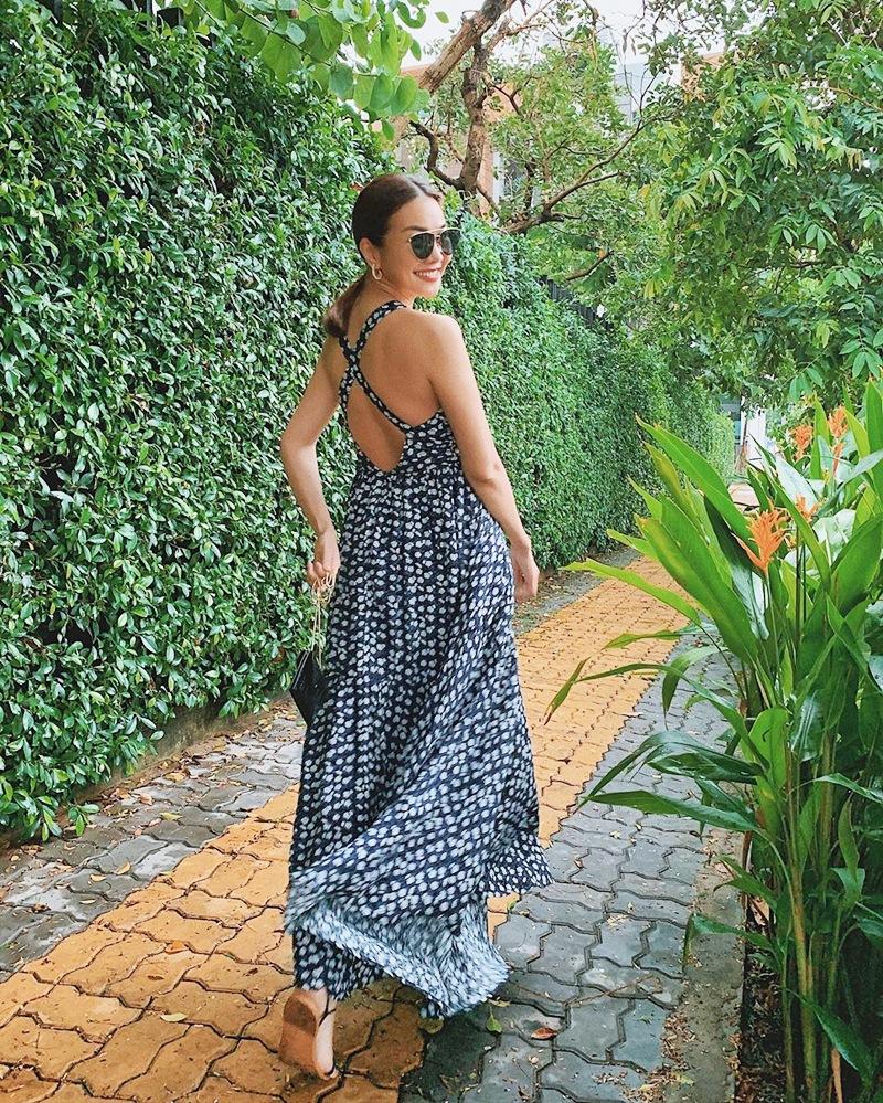 Kỳ Duyên - Lưu Hương Giang mê mẩn váy bay bổng như mẹ bầu chào hè-7