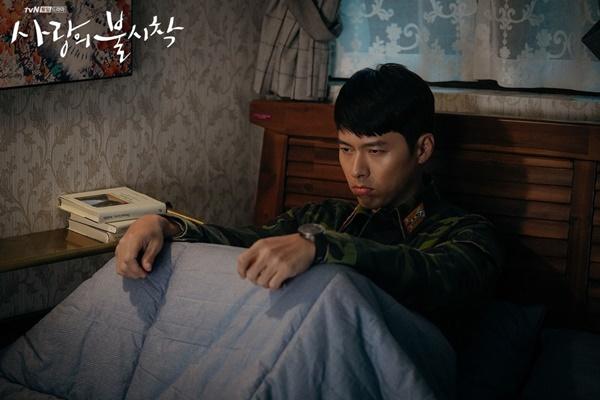 Cách Hyun Bin ứng xử với chuyện yêu Song Hye Kyo và Son Ye Jin-7