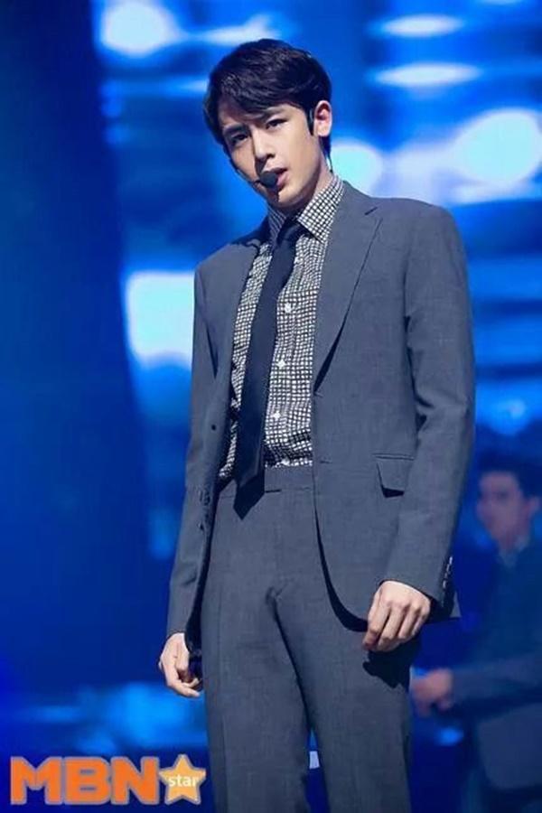 Yoona và những thần tượng hát live dở tệ-5