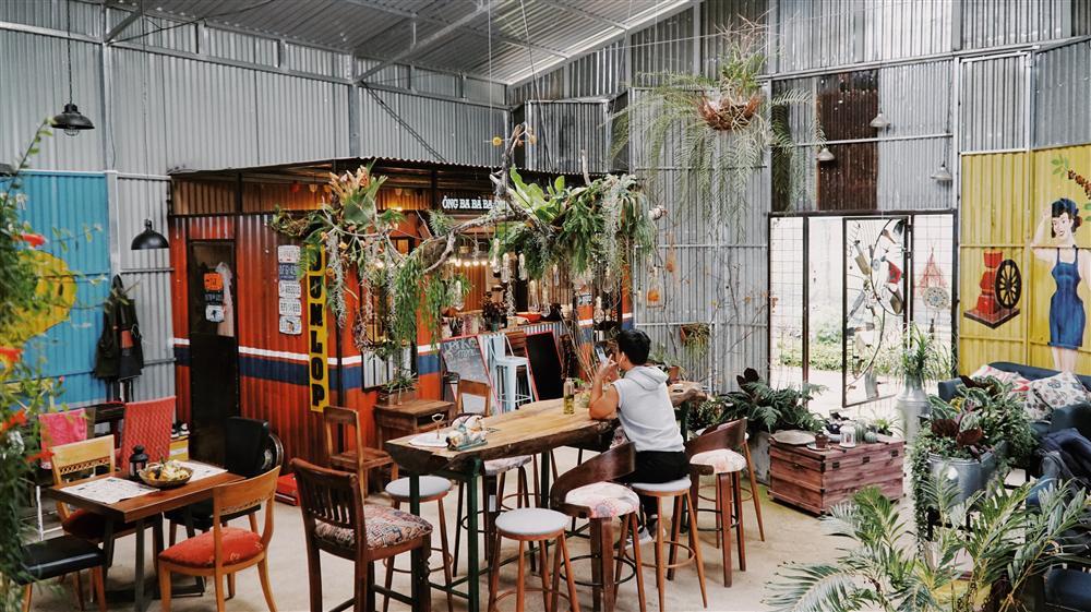 Đi tìm hoài niệm tại những quán cafe đậm chất retro ở Đà Lạt-17