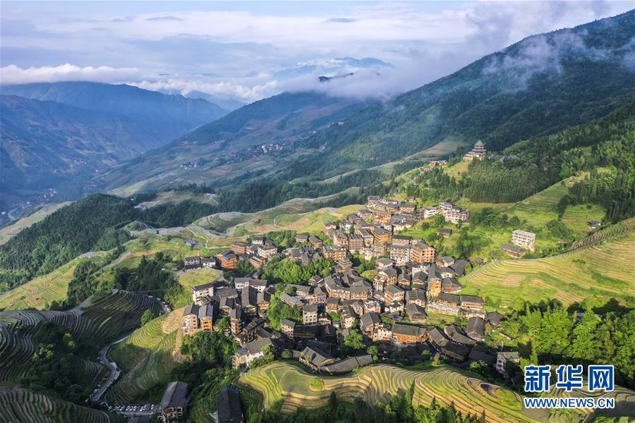 Mê đắm trước vẻ đẹp của những thửa ruộng bậc thang mùa hè tại miền sơn cước Trung Hoa-8