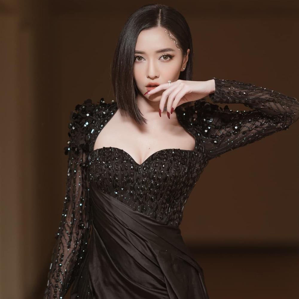 Gương mặt Bích Phương phẫu thuật thẩm mỹ những gì để vịt hóa thiên nga?-8