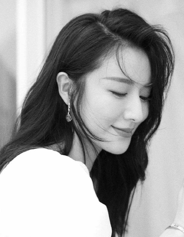 Dàn gái đẹp nức tiếng sở hữu cả trăm nghìn tỷ, nghe thôi mà suy nhược vì còn đang tiết kiệm từng trăm nghìn đồng-9