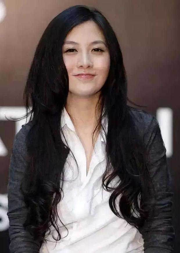 Dàn gái đẹp nức tiếng sở hữu cả trăm nghìn tỷ, nghe thôi mà suy nhược vì còn đang tiết kiệm từng trăm nghìn đồng-13