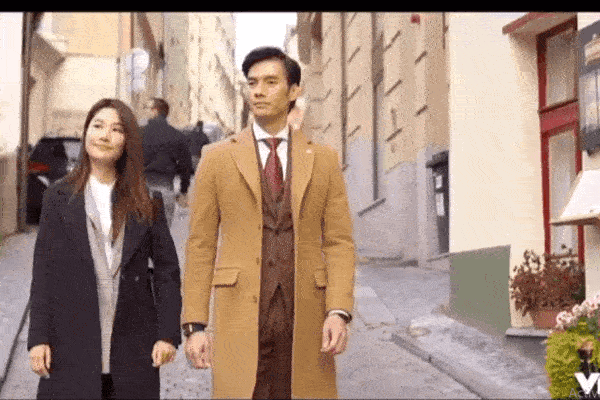 Sạn khó tin ở Tình Yêu và Tham Vọng: Giày thể thao của Diễm My 9x biến hình trong một nốt nhạc?-3