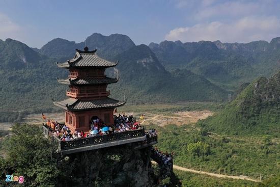 Chùa lớn nhất thế giới ở Hà Nam kỳ vọng hút khách trở lại sau dịch